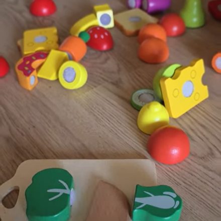 Frutas y verduras de madera